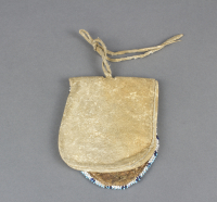 Nez%20Perce%20artist%2C%20%3Cb%3E%3Ci%3E%20Belt%20Pouch%3C%2Fi%3E%3C%2Fb%3E%2C%20ca.%201890%2C%20glass%20beads%20on%20hide%2C%20The%20Elizabeth%20Cole%20Butler%20Collection%2C%20no%20known%20copyright%20restrictions%2C%202012.97.36